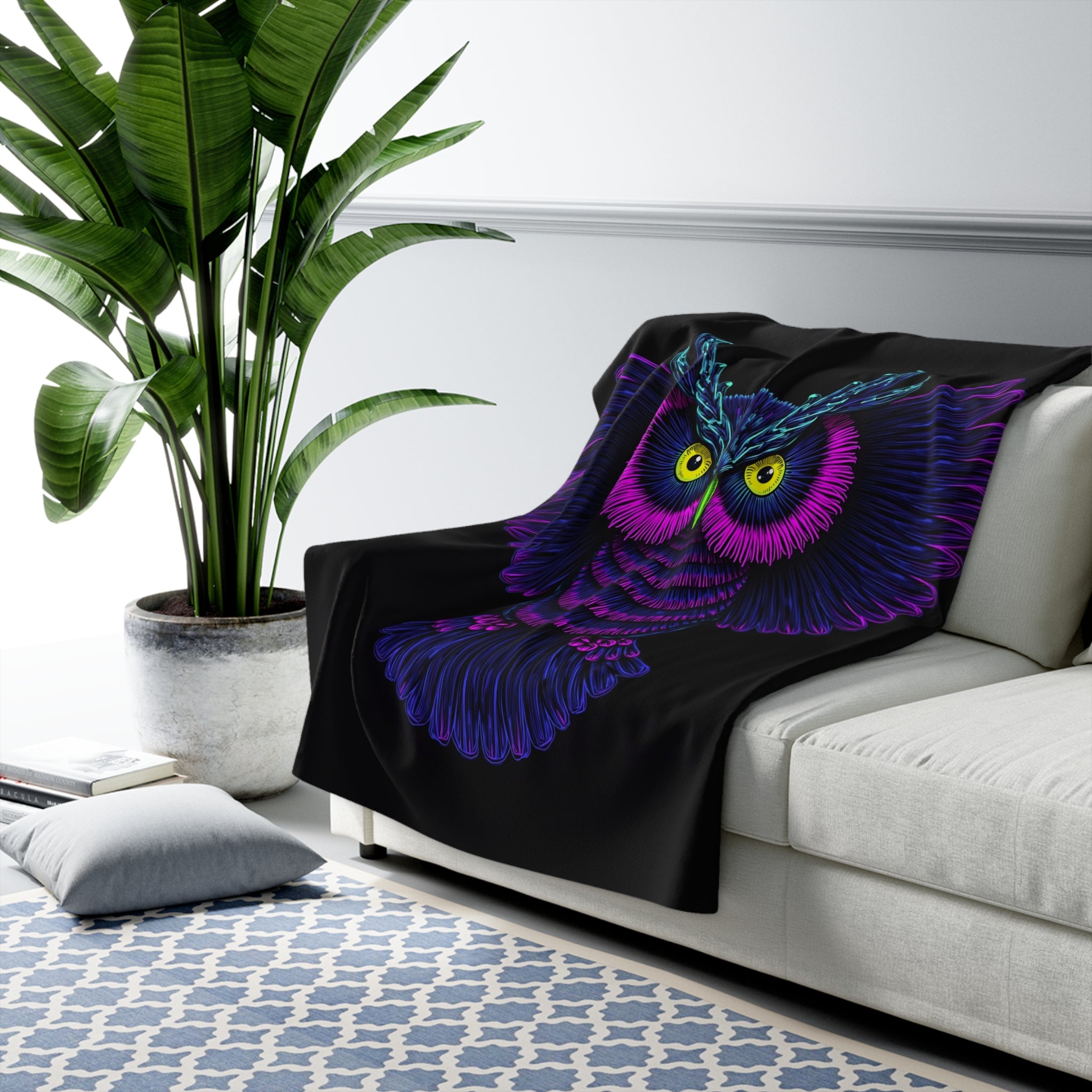 Neon Owl Sherpa Throw Blanket - Glowing Owl Portrait, Cozy Fleece Bedroom Dorm Game Room Gift
